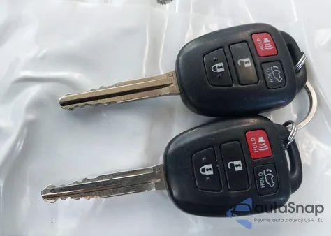 2017 Toyota Rav4 Xle from USA, damaged, VIN JTMRFREV1HJ139171